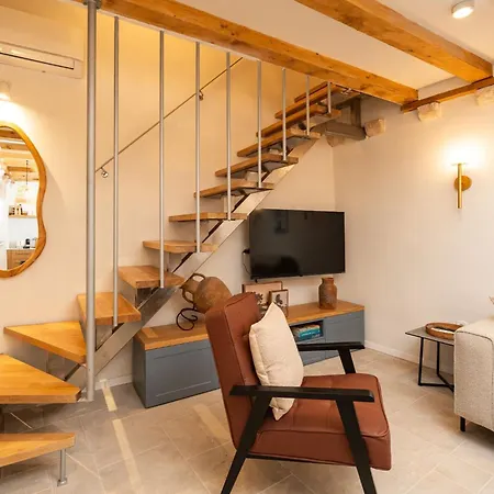 Jele - Three Bedroom In The Old Town Вилла