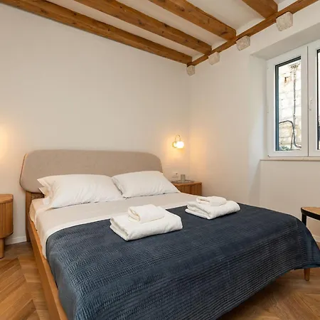 Вилла Jele - Three Bedroom In The Old Town