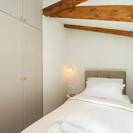 Вилла Jele - Three Bedroom In The Old Town
