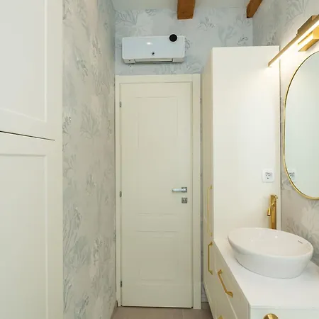 Вилла Jele - Three Bedroom In The Old Town Дубровник
