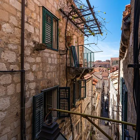 Вилла Jele - Three Bedroom In The Old Town *